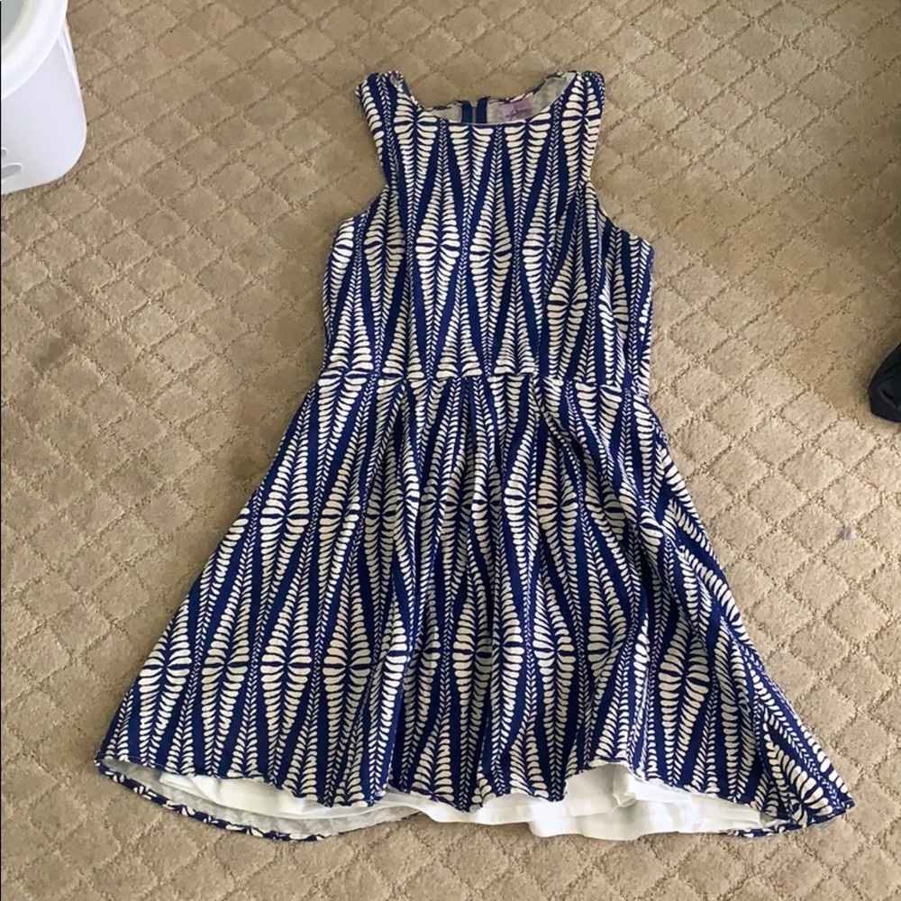 Blue and white patterned dress